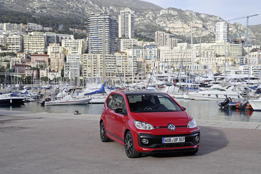  Volkswagen up! GTI 2018 года  (WW) (фото 40 из 41)